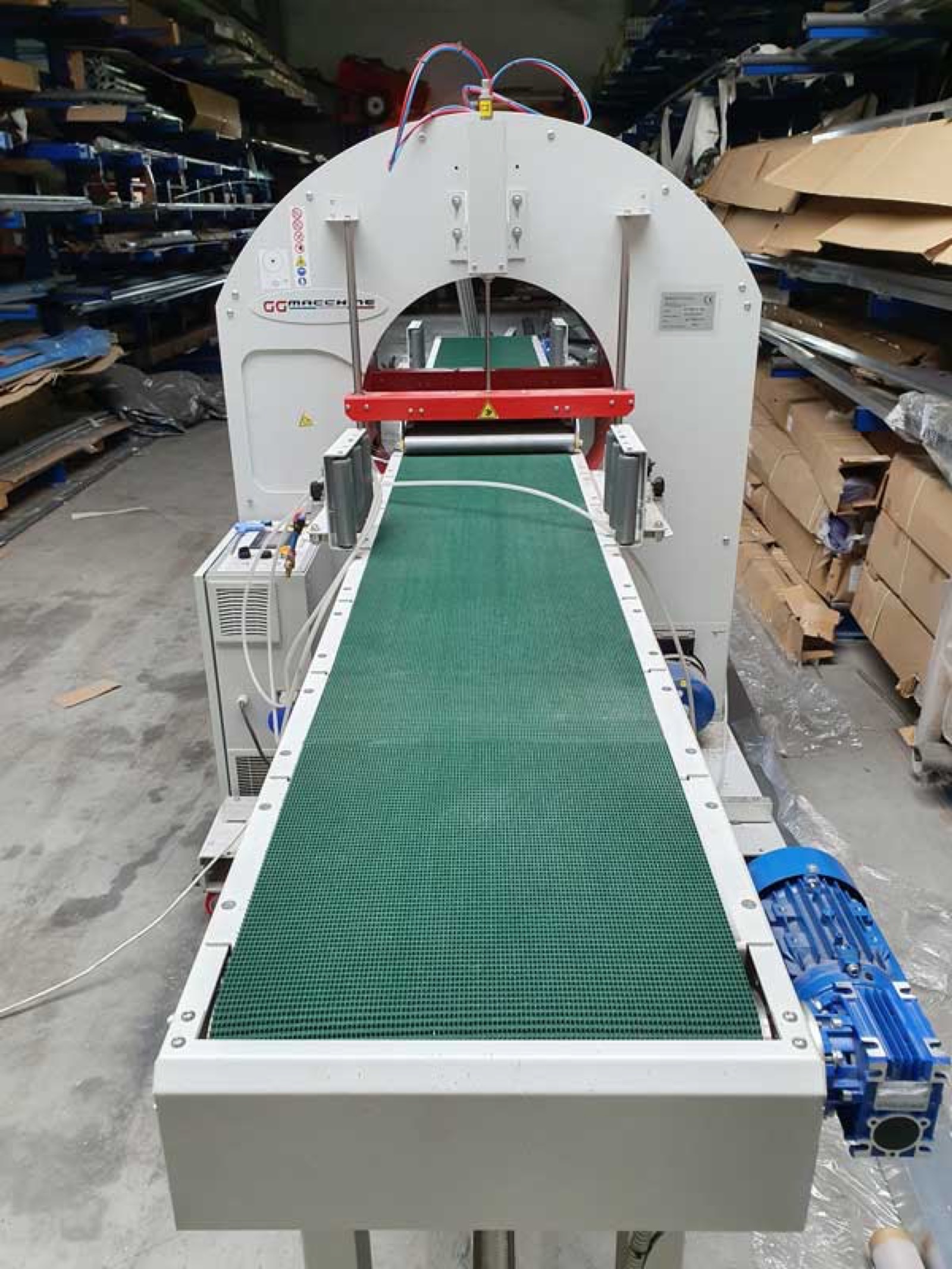 Výroba zastřešení bazénu - ohýbání hliníku