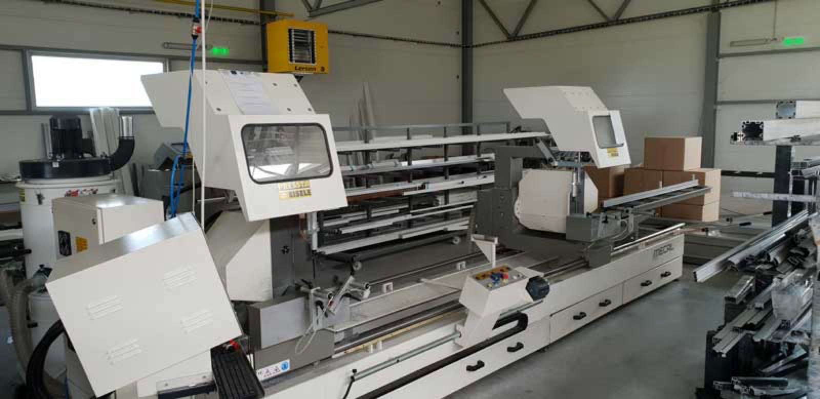 Výroba zastřešení bazénu - příprava k expedici